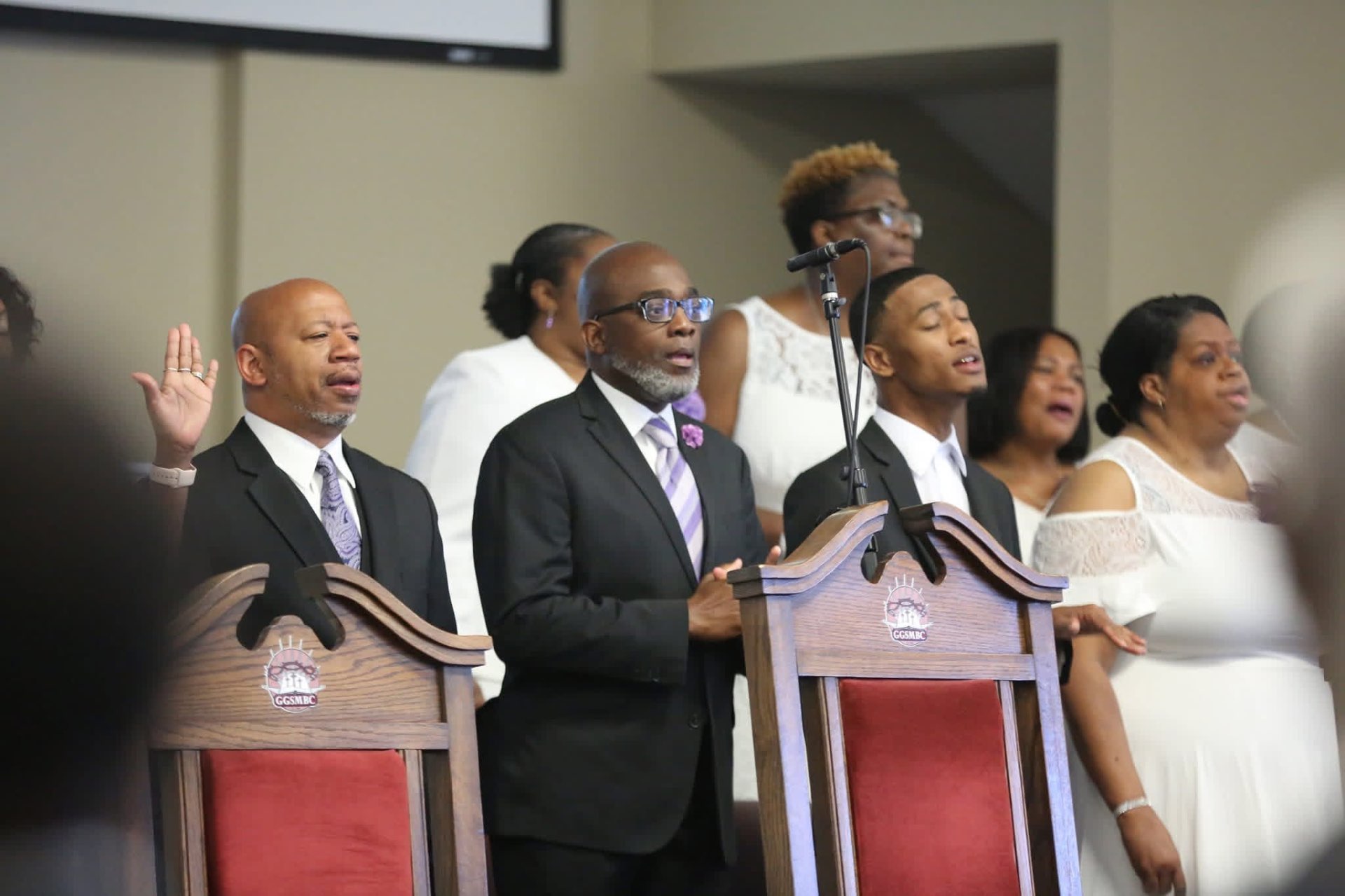Greater Grove Street worship leaders singing during service